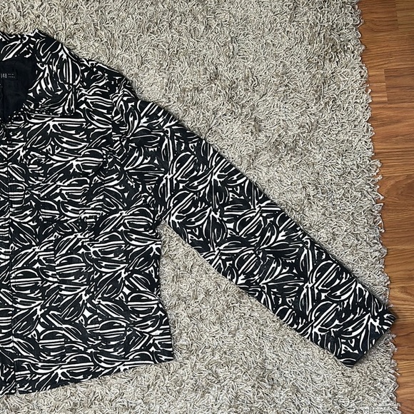 Lafayette 148 New York Women Zip Up Black and White Lightweight Jacket SZ 16 - Picture 7 of 15